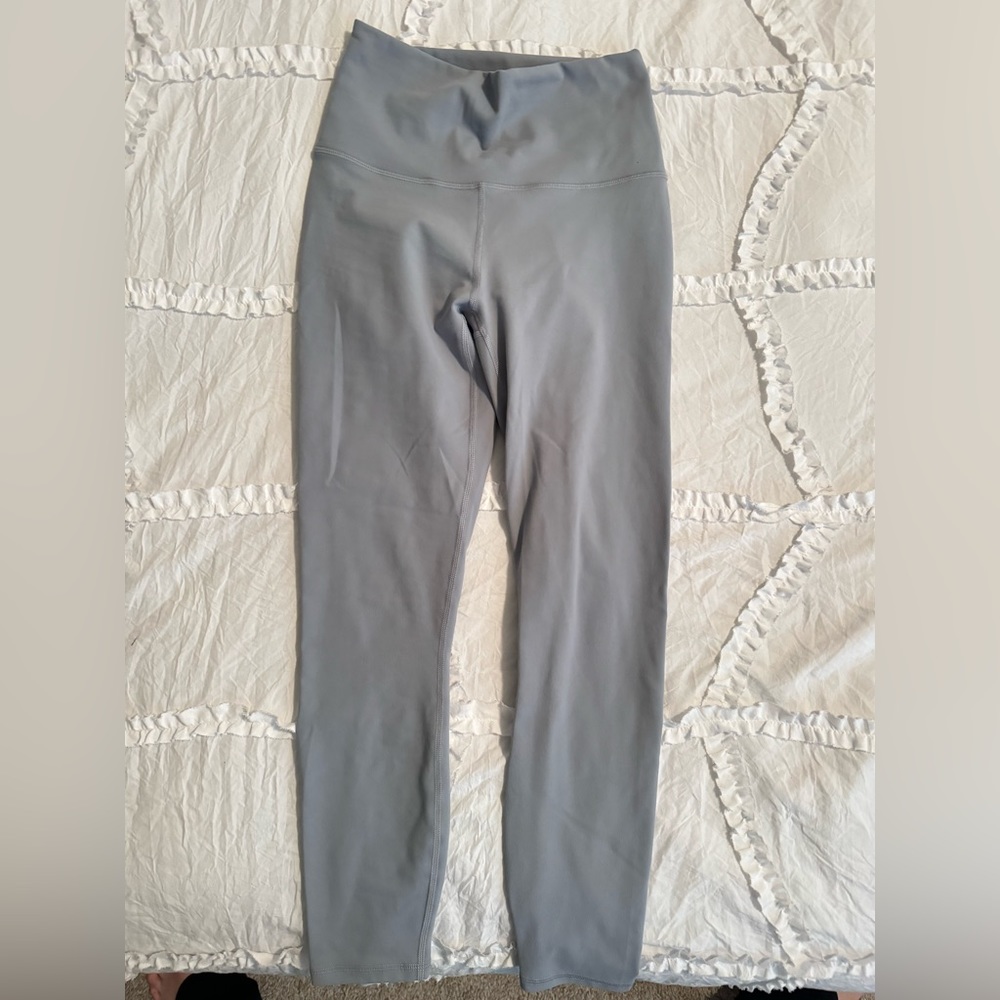 ✨FABLETICS LEGGINGS - Picture 2 of 8